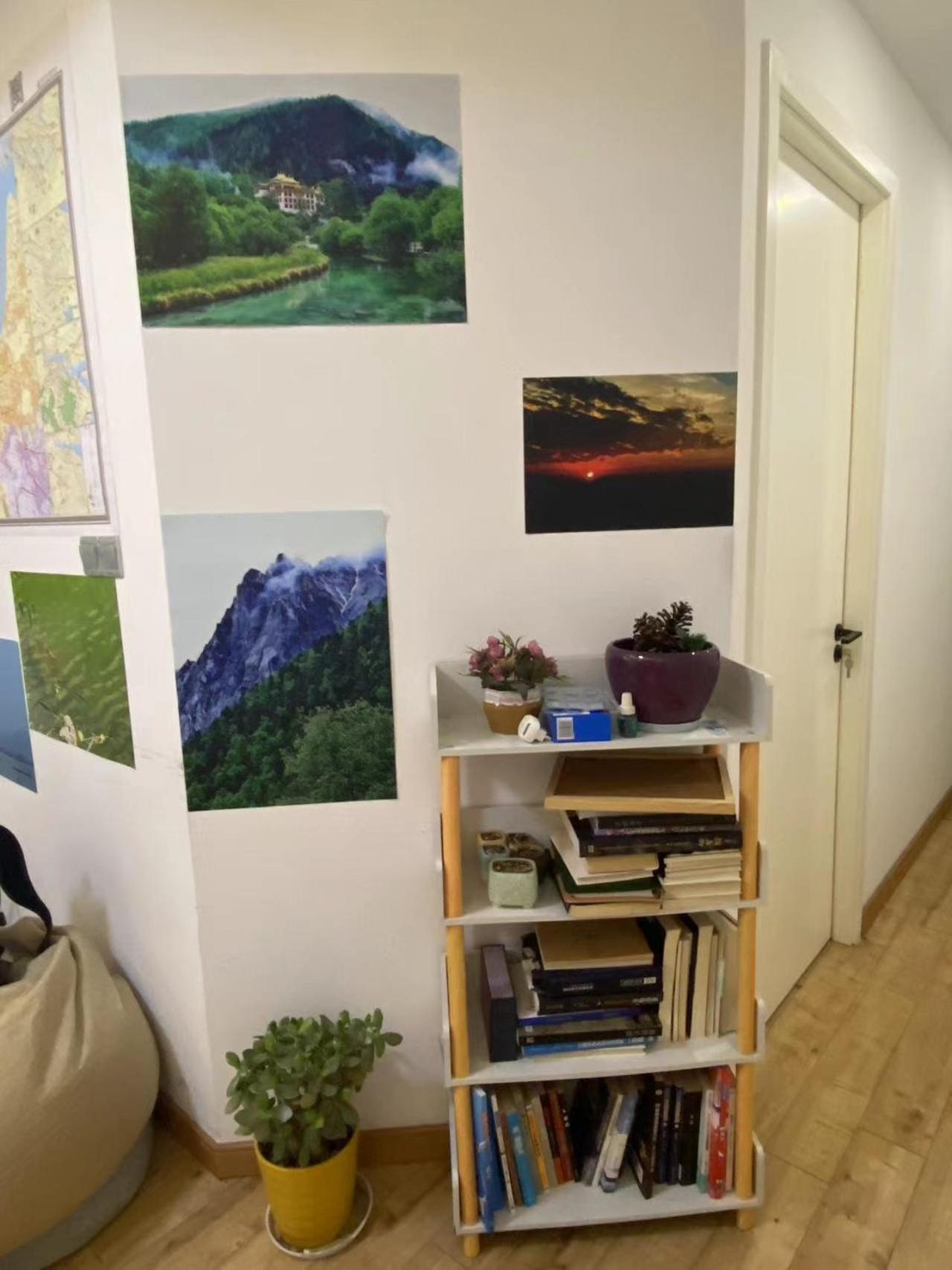 Chengdong Yishu Inn Youth Hostel