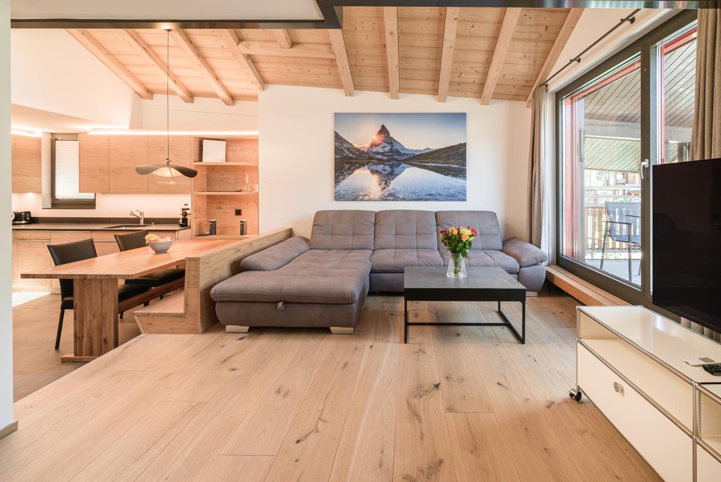 Haus Beta by Zermatt Premium Apartments view 3