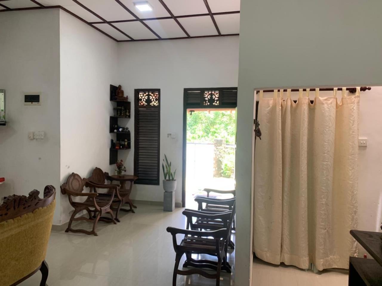 LEO nature home view 3