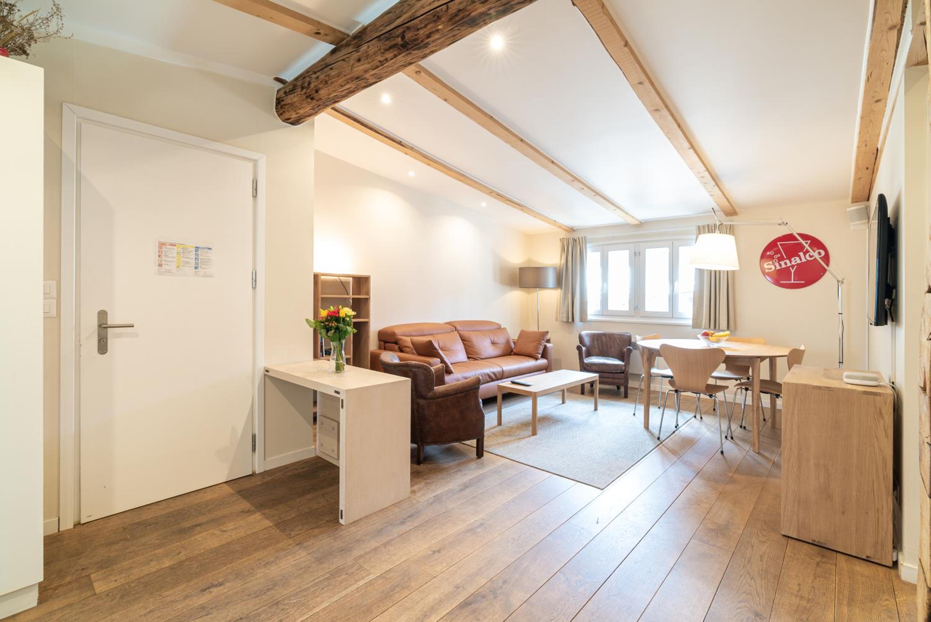 Haus Kirchplatz 4 by Zermatt Premium Apartments