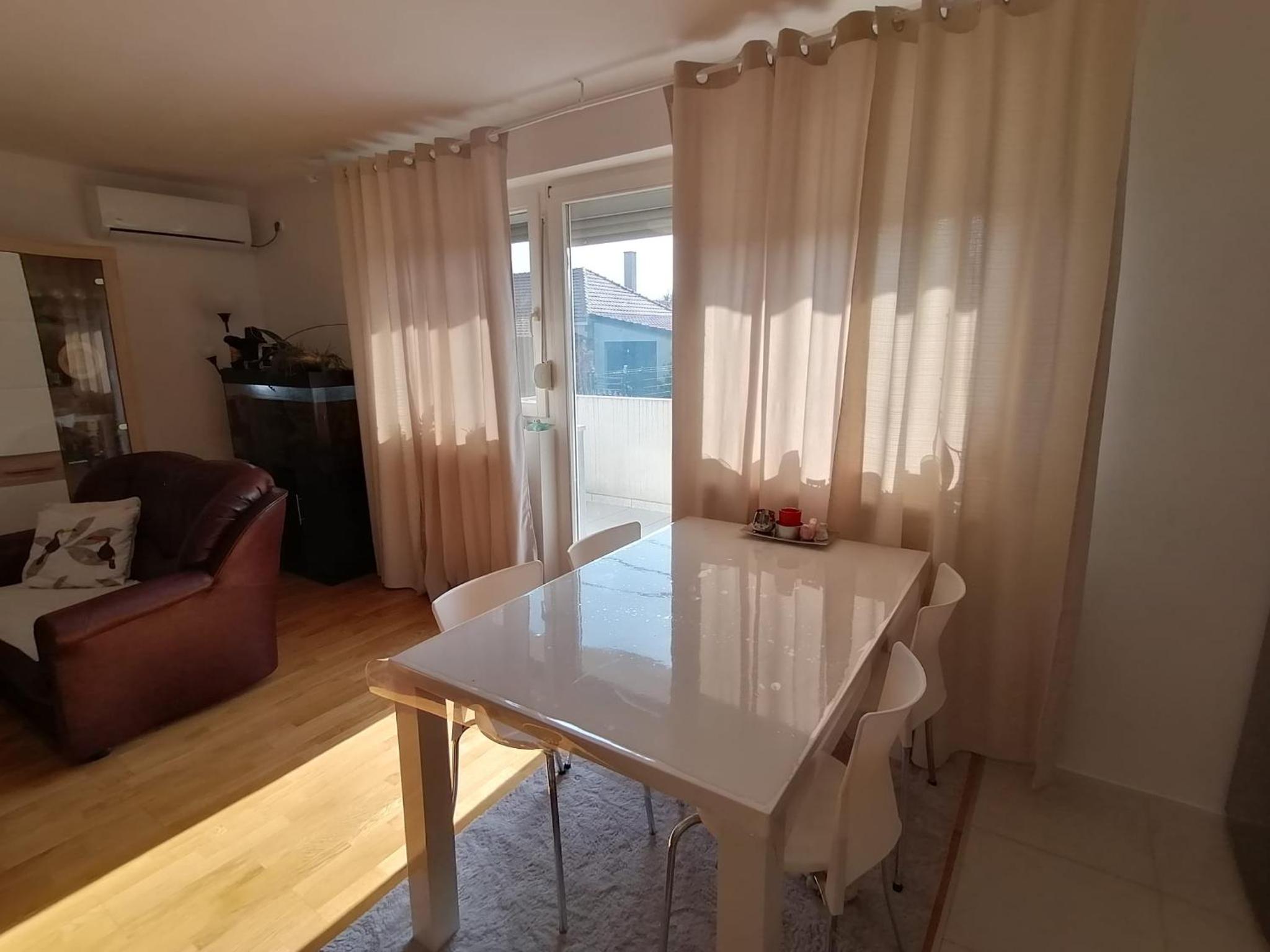 Airport Apartment