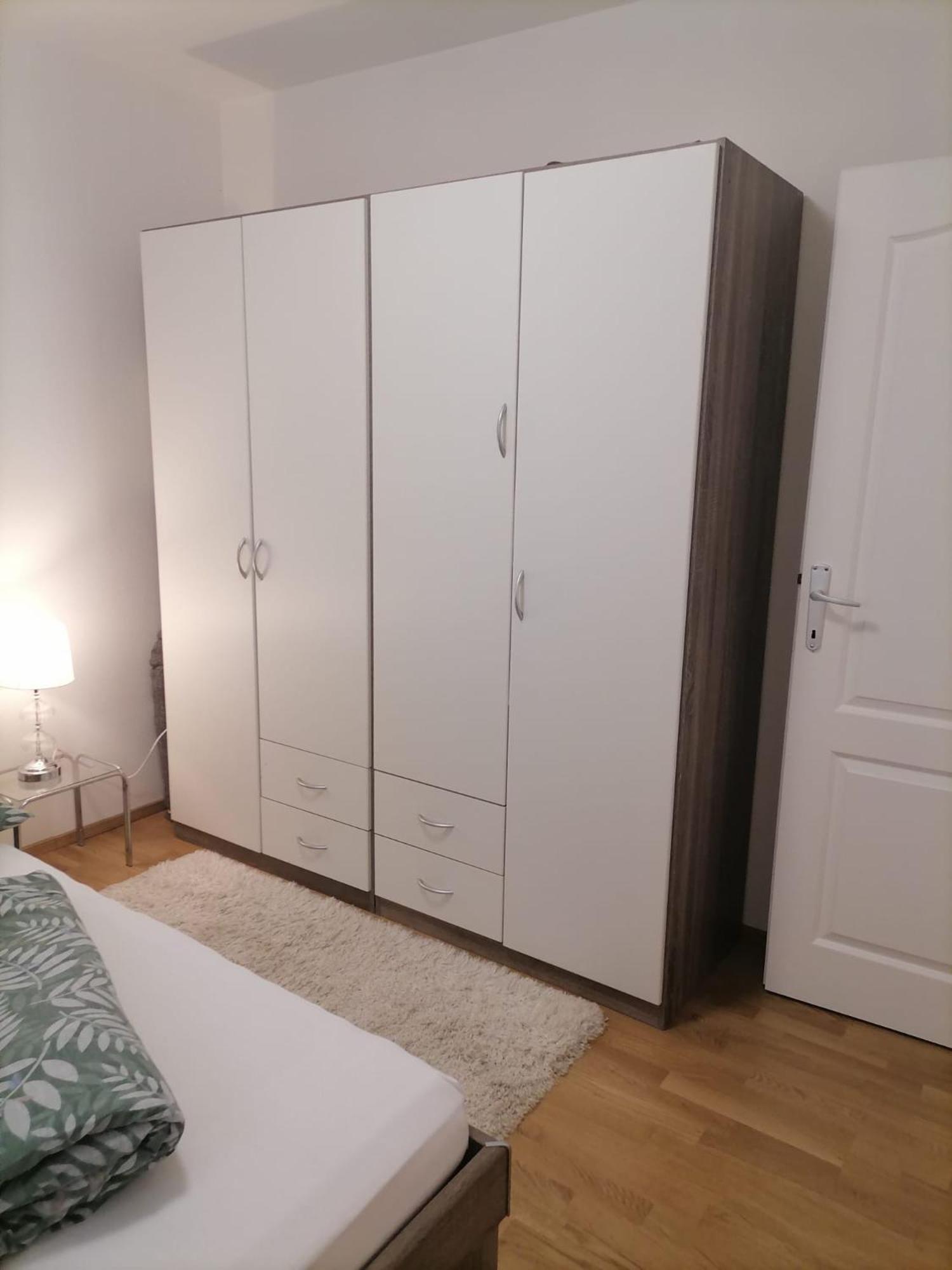 Airport Apartment