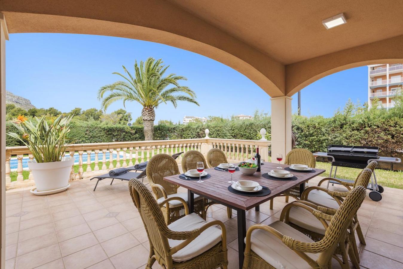 Villa Lago