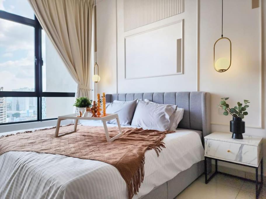Twin Tower Homestay by Antlerzone