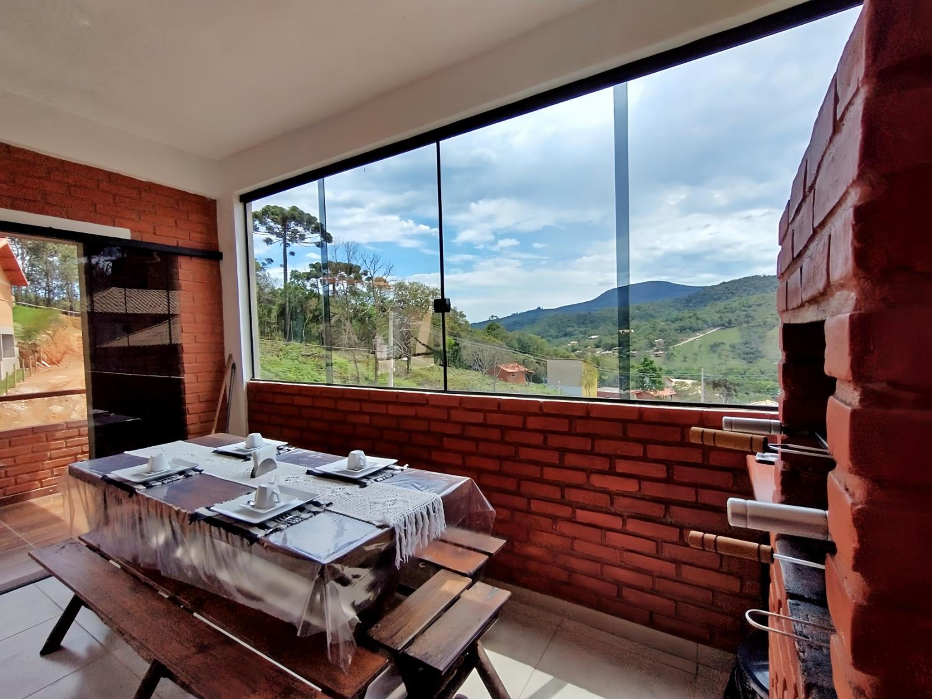 Casa Amantes da Serra Ibitipoca - Sua melhor opção!