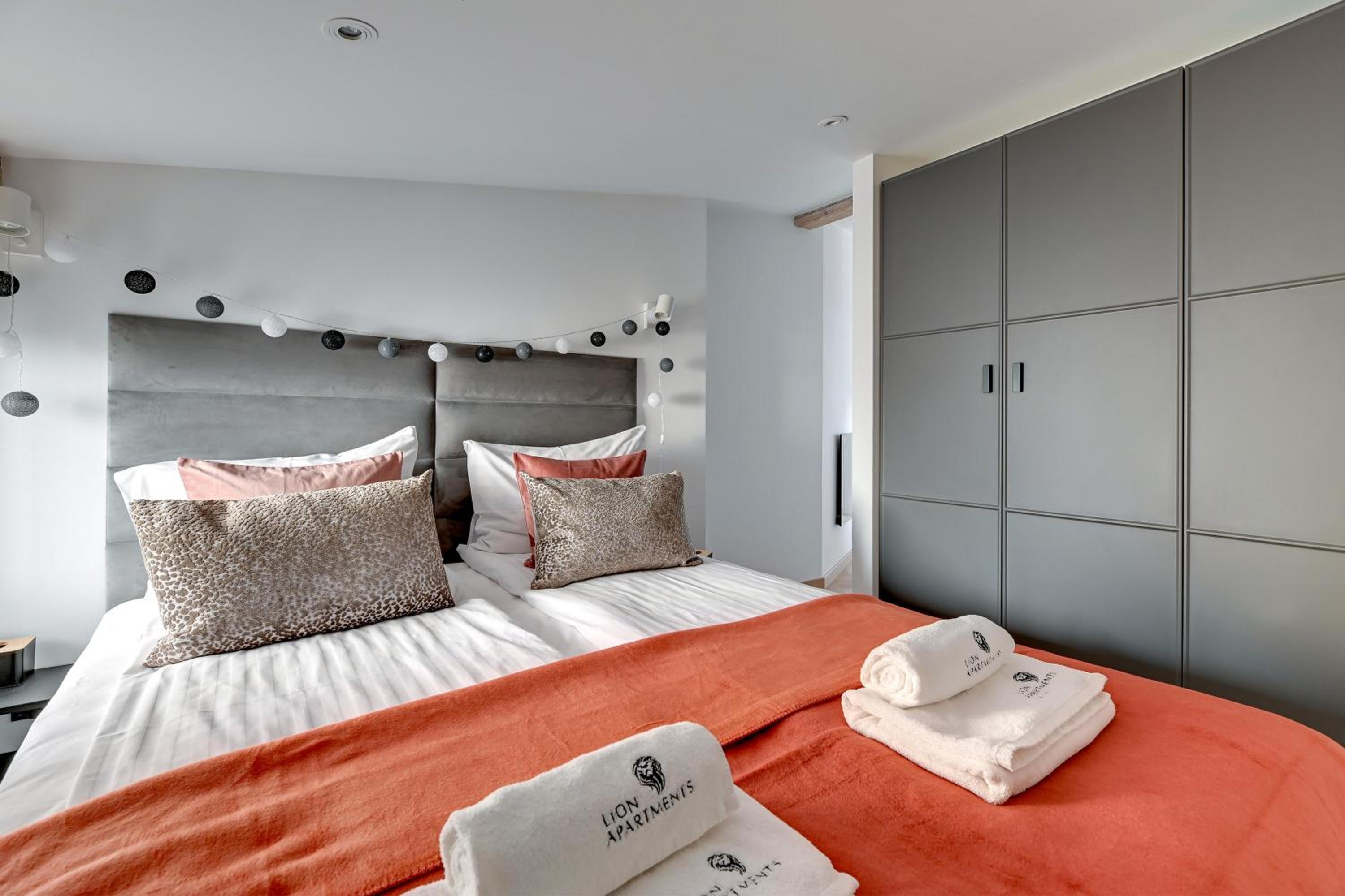 Modern Attic - Cozy Top Floor by Lion Apartments Sopot
