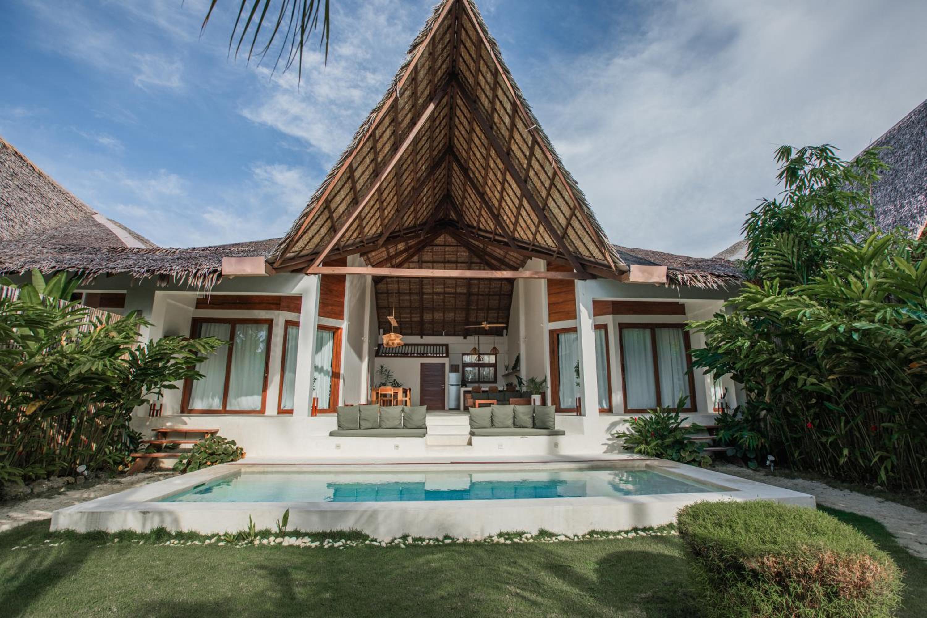 Hotel SEACLUB Siargao - Image 1