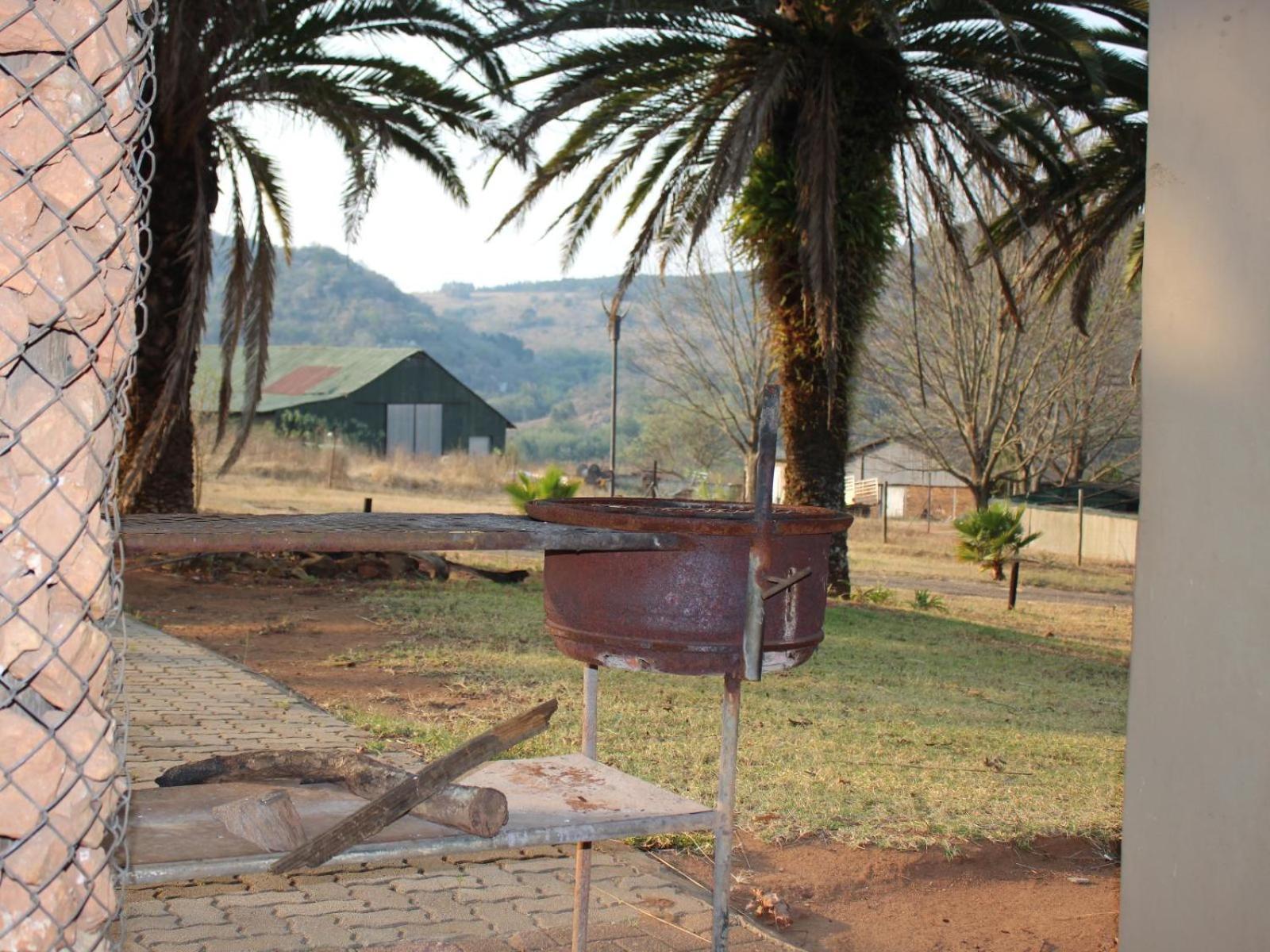 Emahlathini Guest Farm