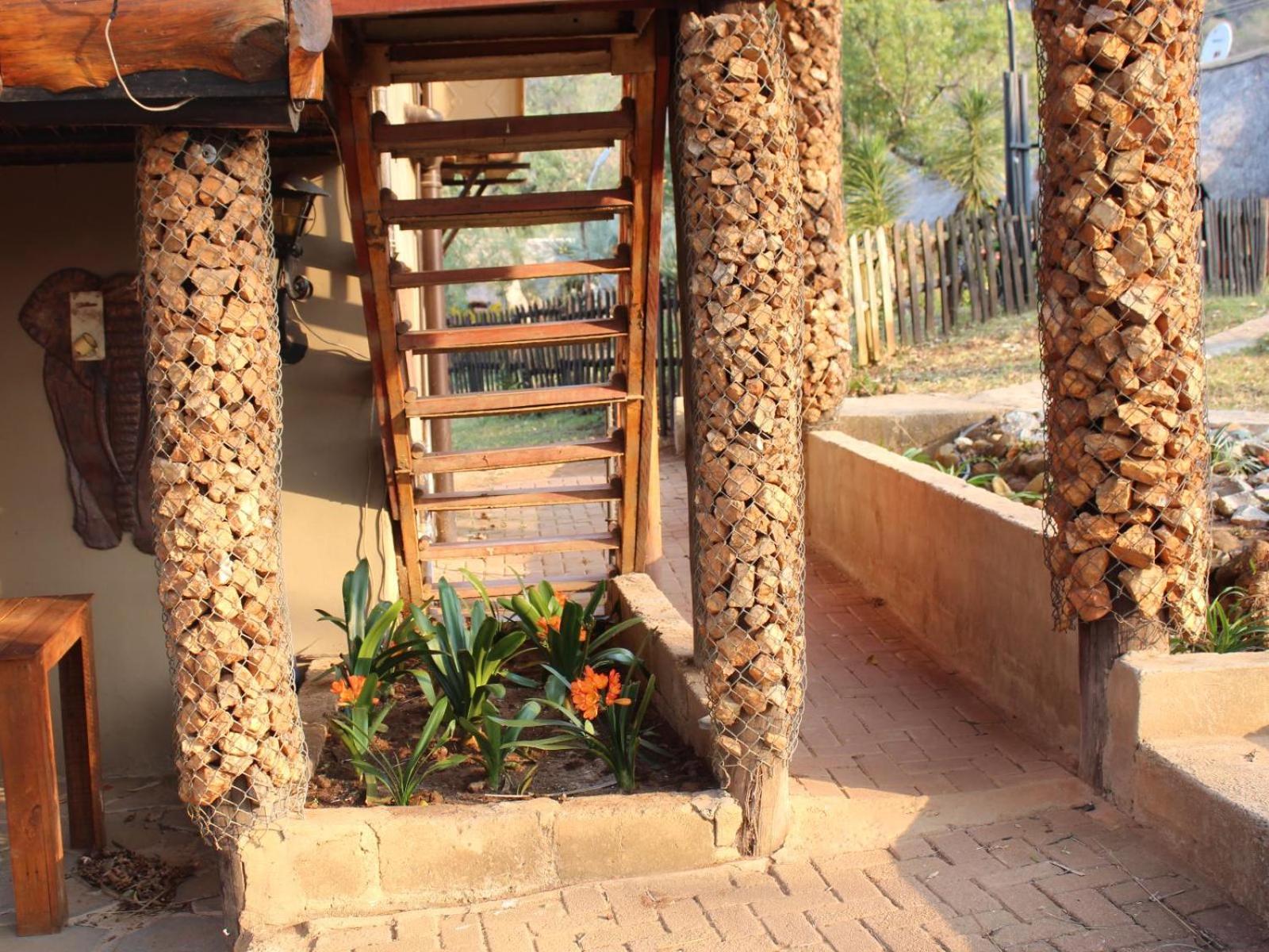 Emahlathini Guest Farm