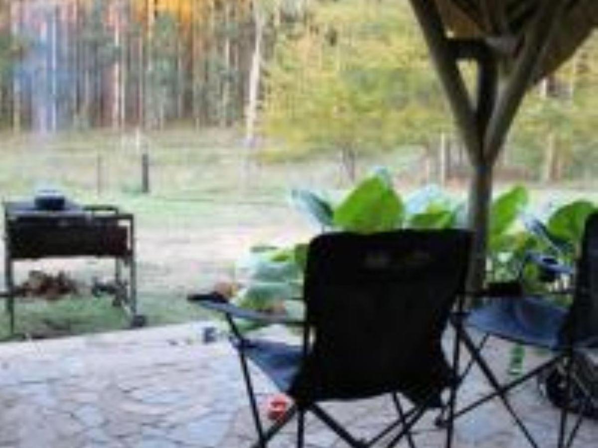 Emahlathini Guest Farm
