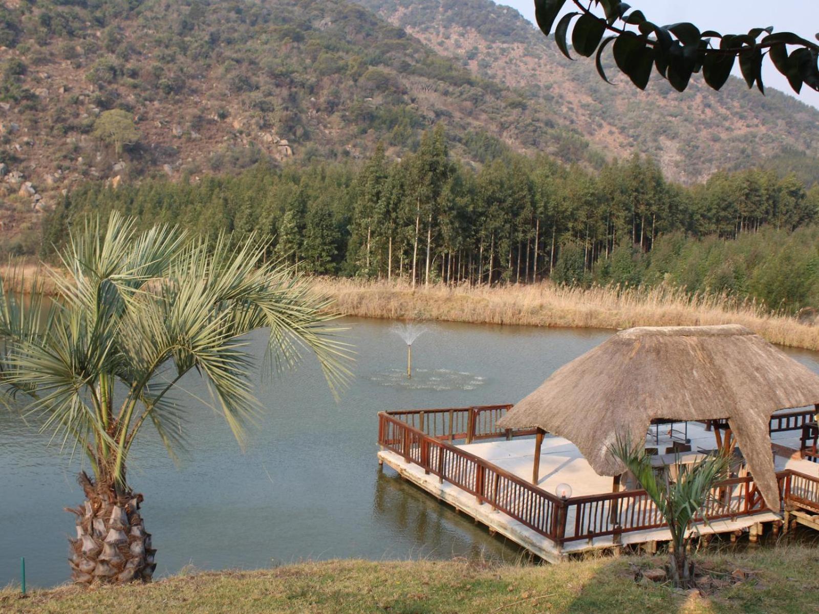 Emahlathini Guest Farm