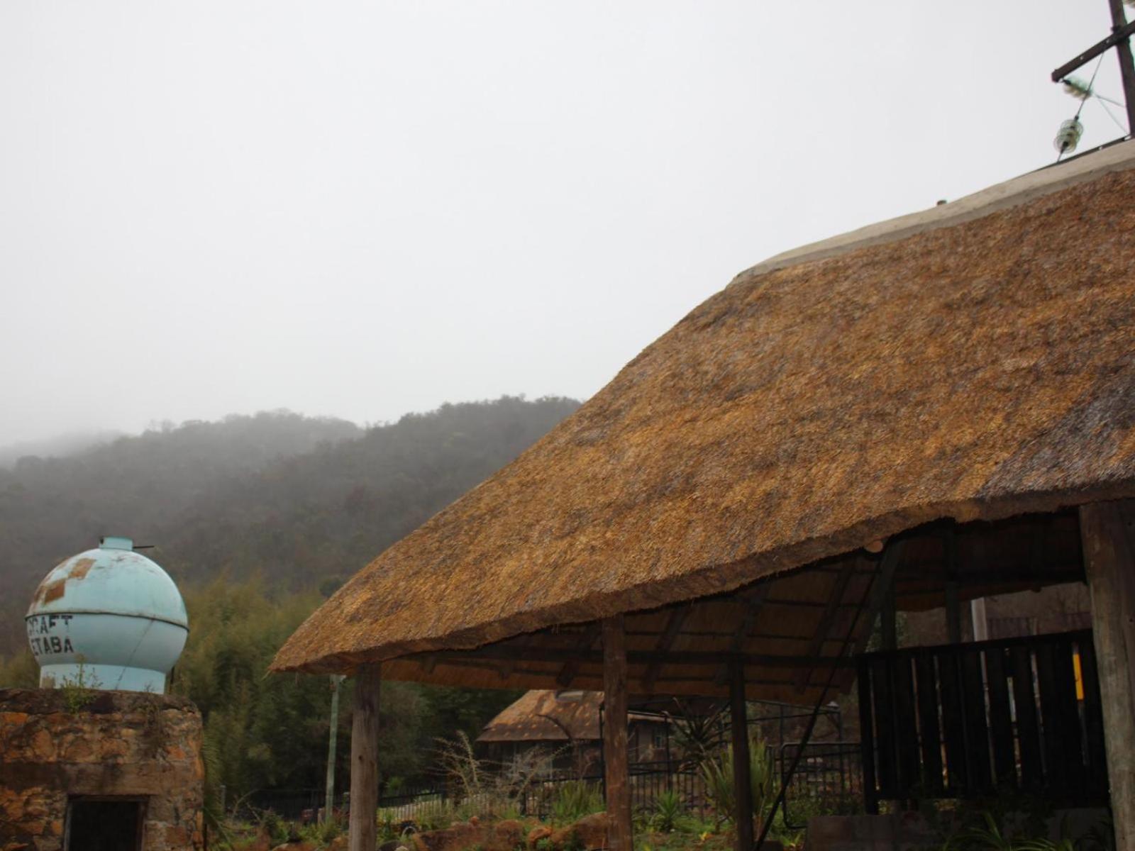 Emahlathini Guest Farm