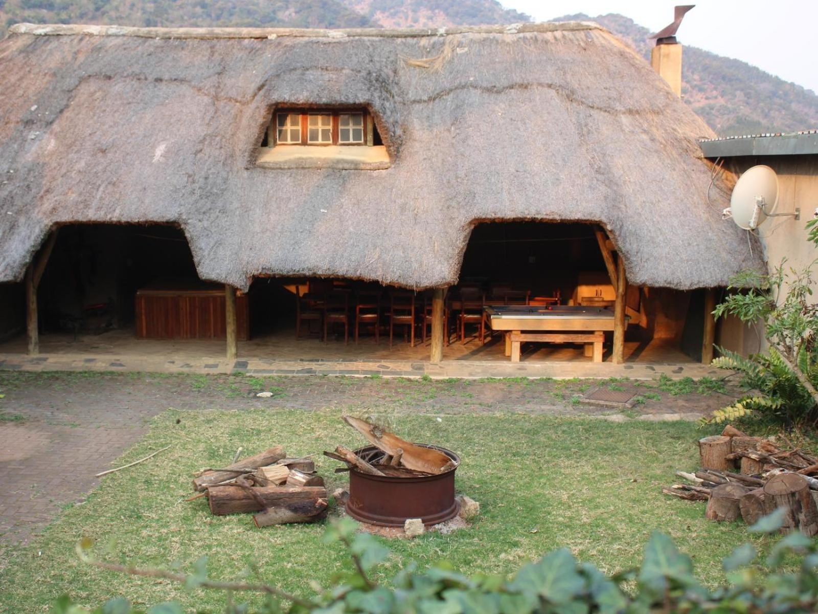 Emahlathini Guest Farm