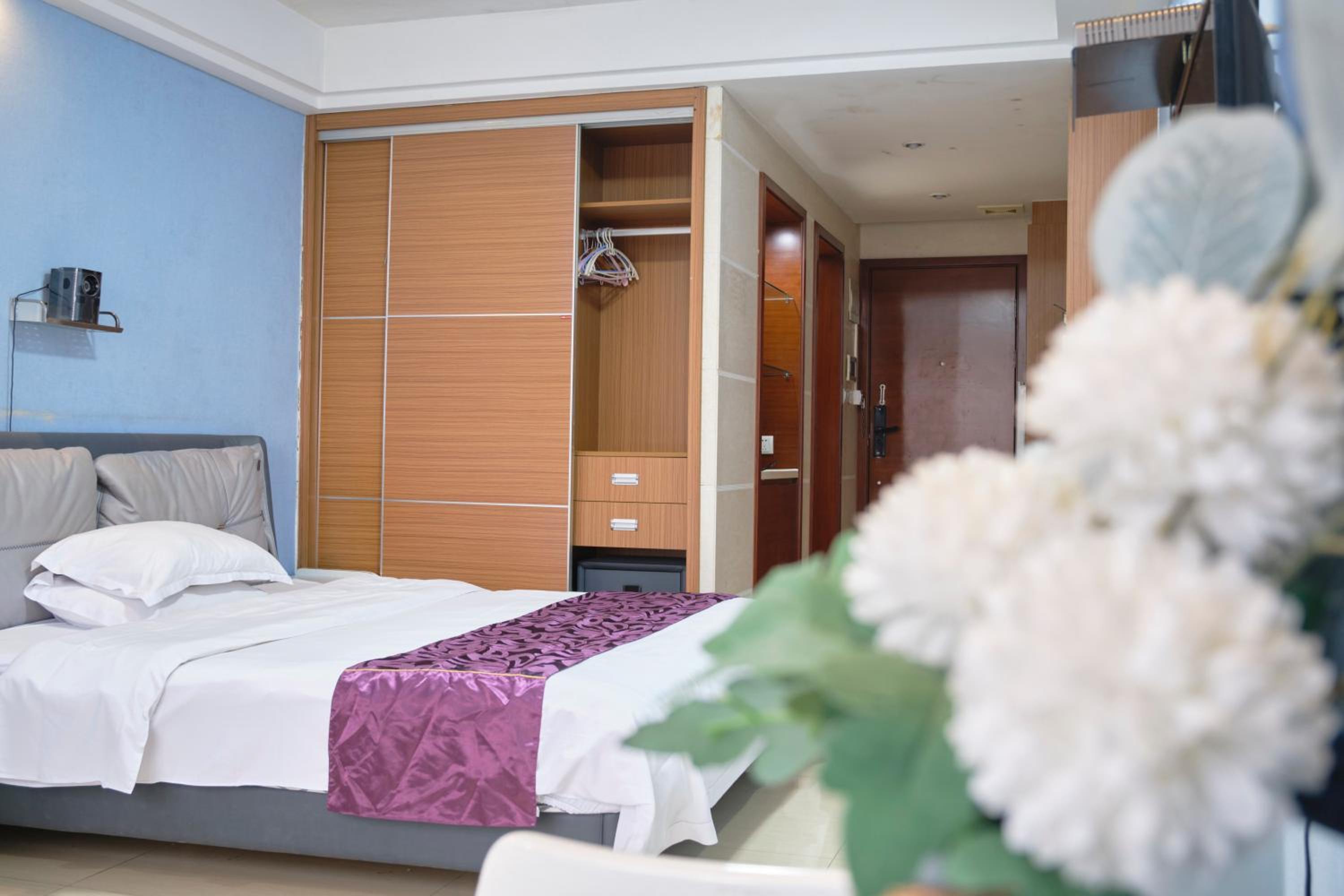 Guangzhou Uhome Service Apartment