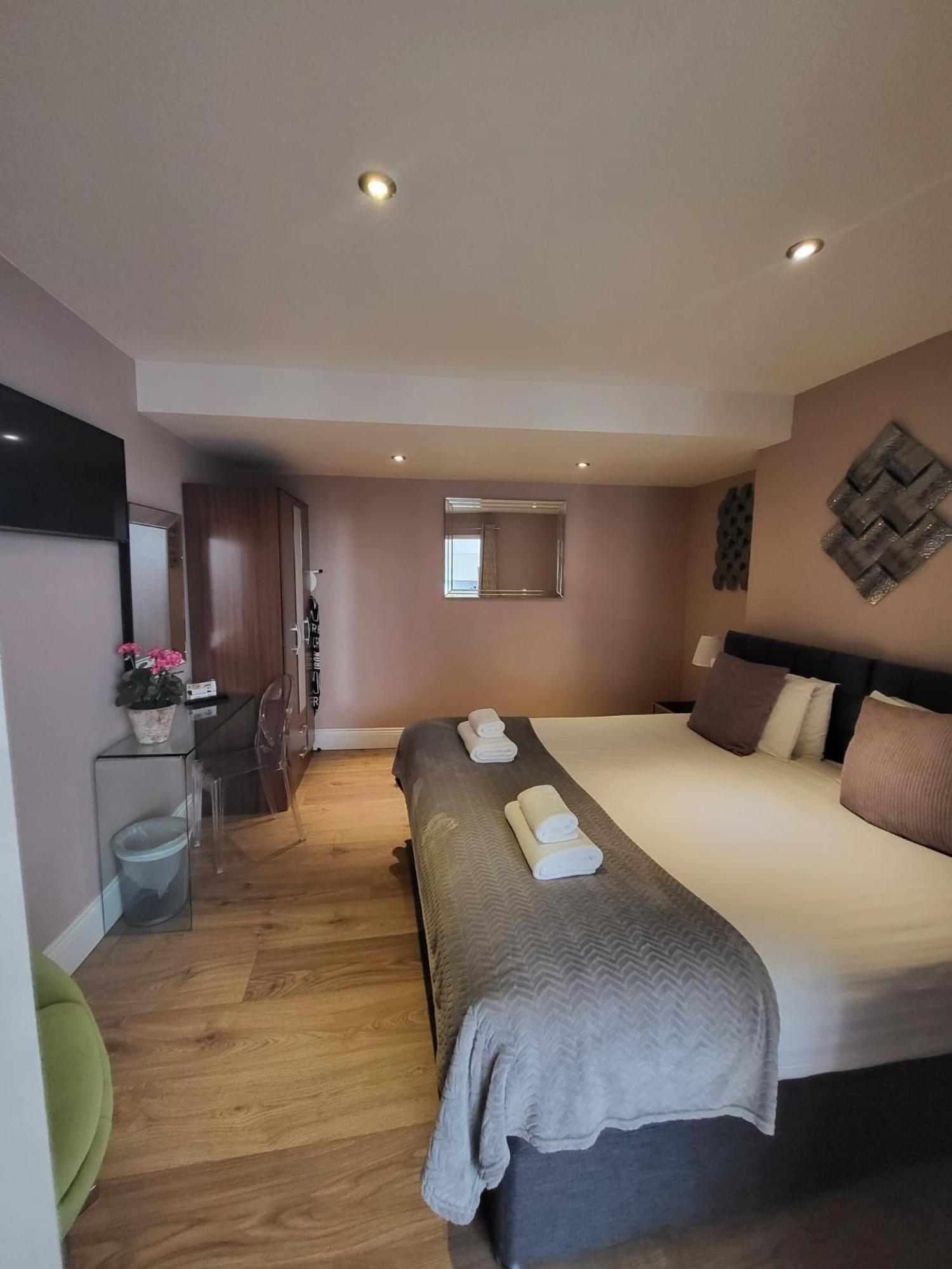 Harrogate Lifestyle Apartments Ltd