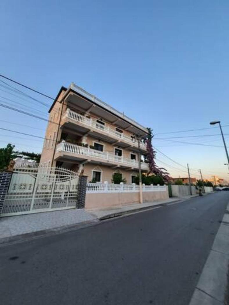 Vila Lika Durres