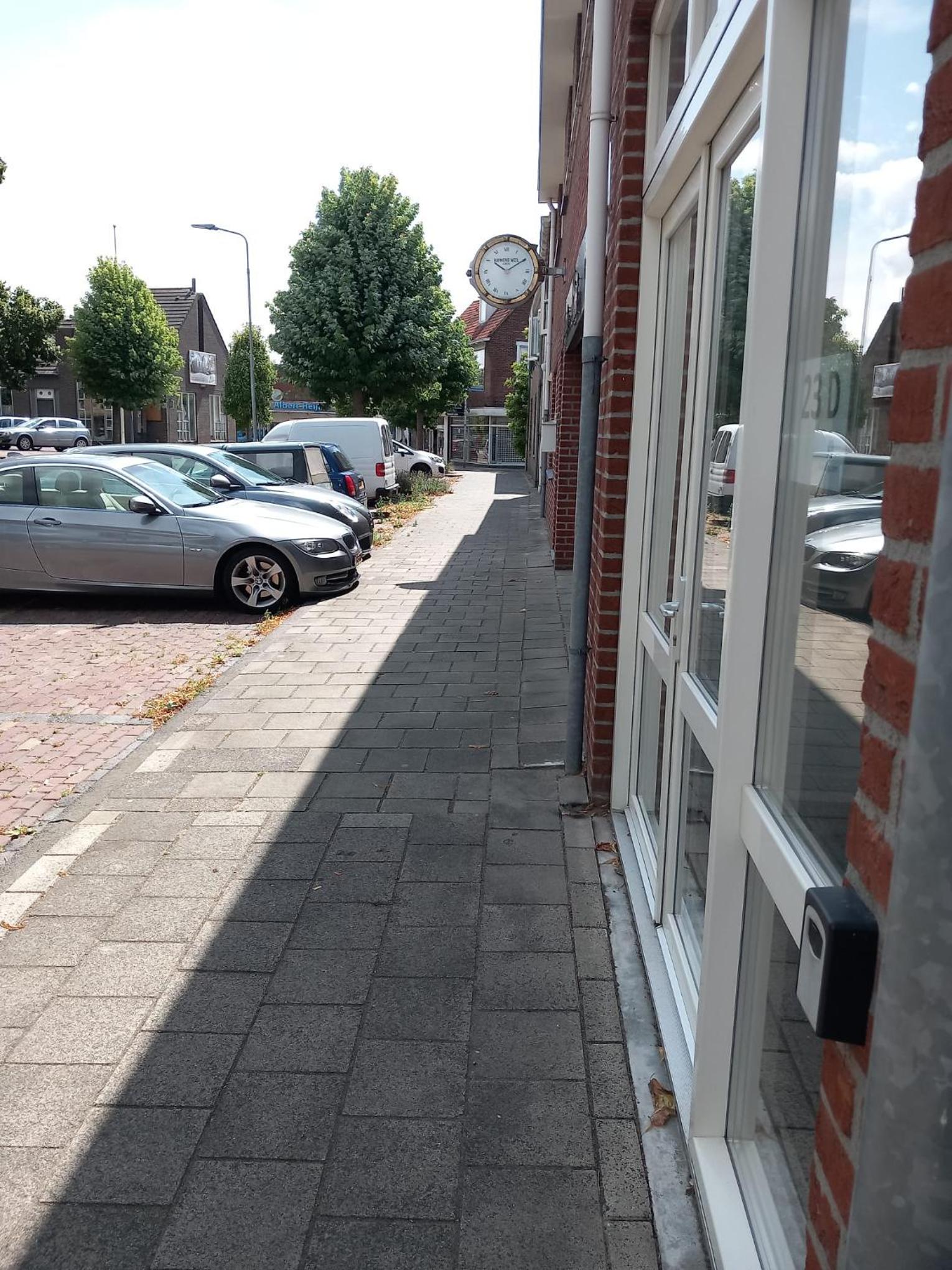 Yerseke Maarten & Hanh view 3