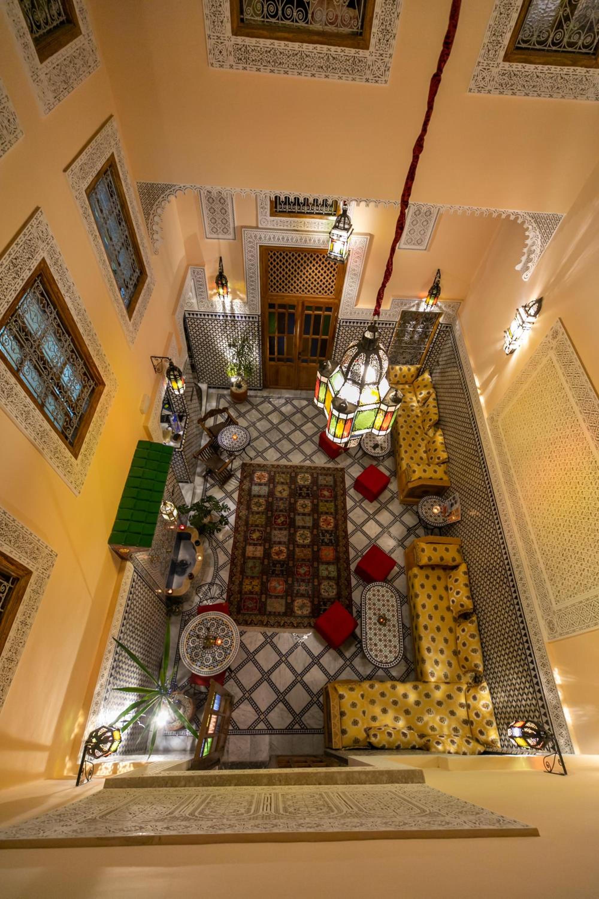 lounge