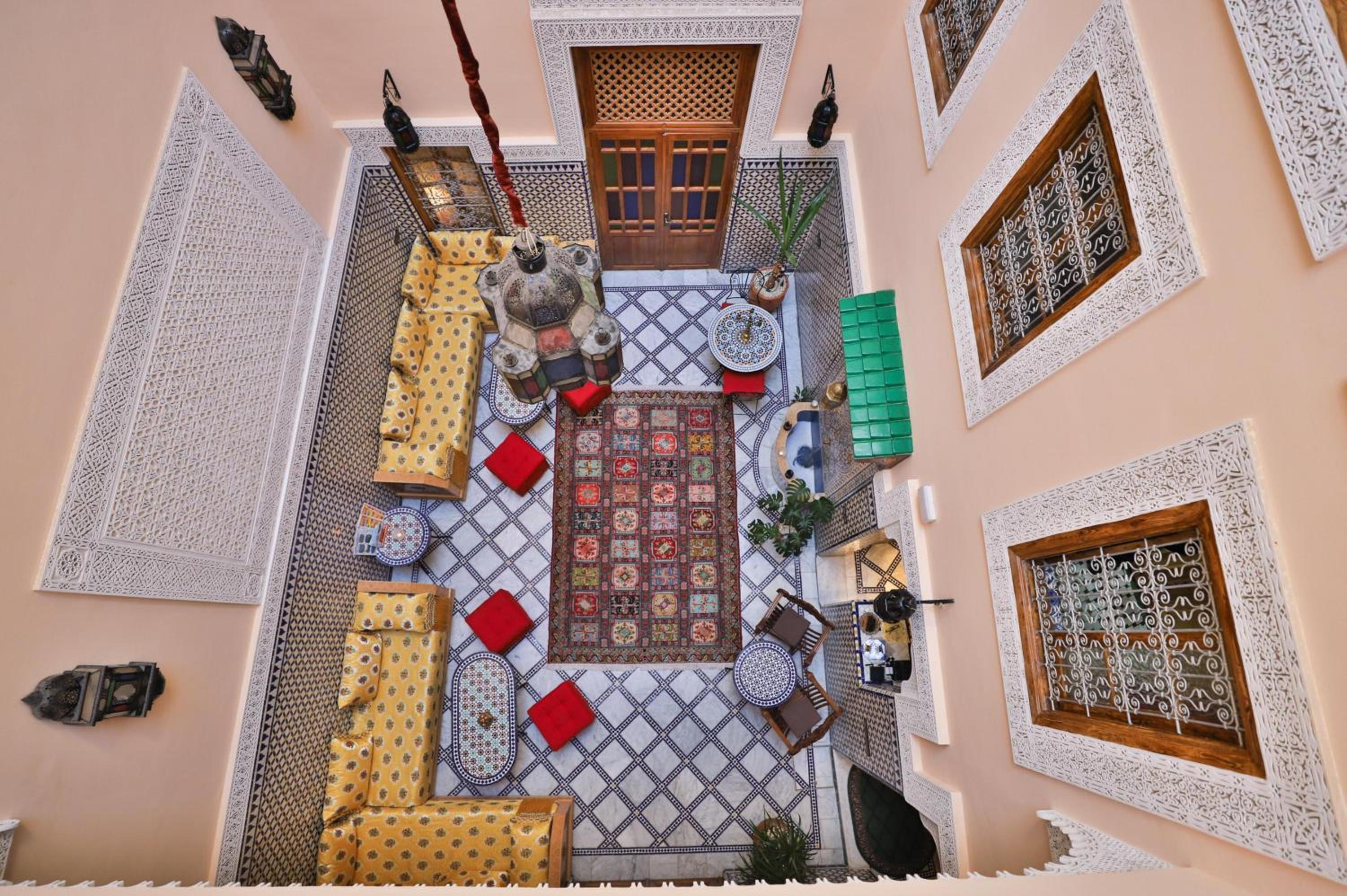lounge