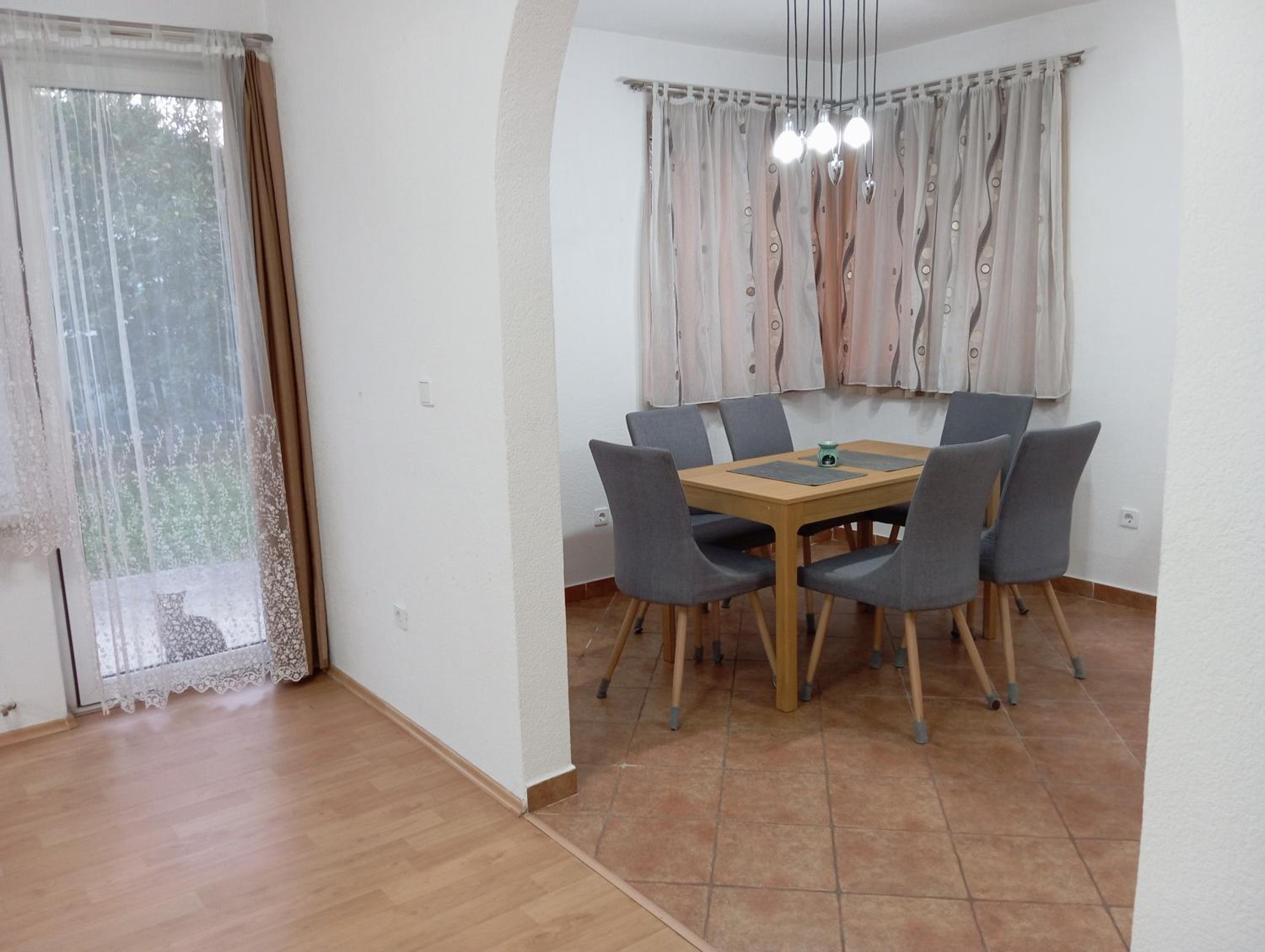 REAL apartment