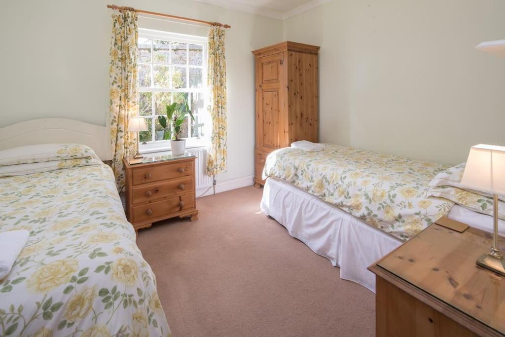 Cork Tree Cottage - 5 bedroom cottage on Dartmoor, Devon view 4