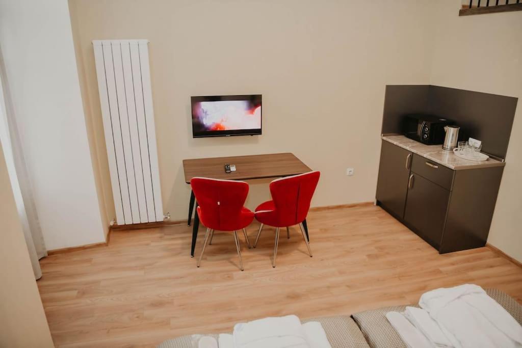 Opera garden 3 apartment in Tbilisi center view 5