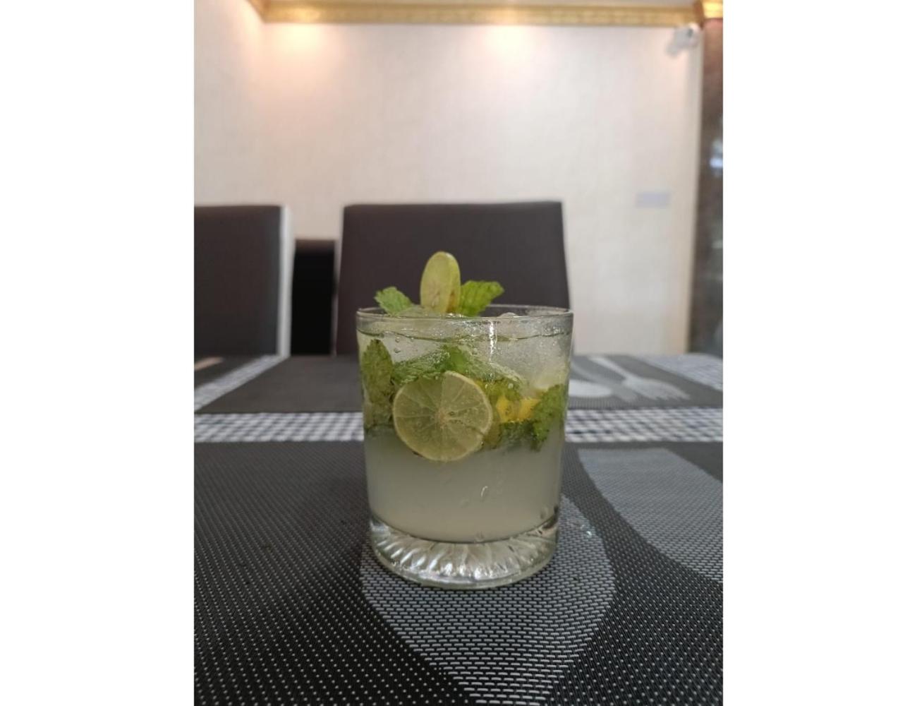 EMBLIC HOTEL & RESTAURANT, Bolpur view 2