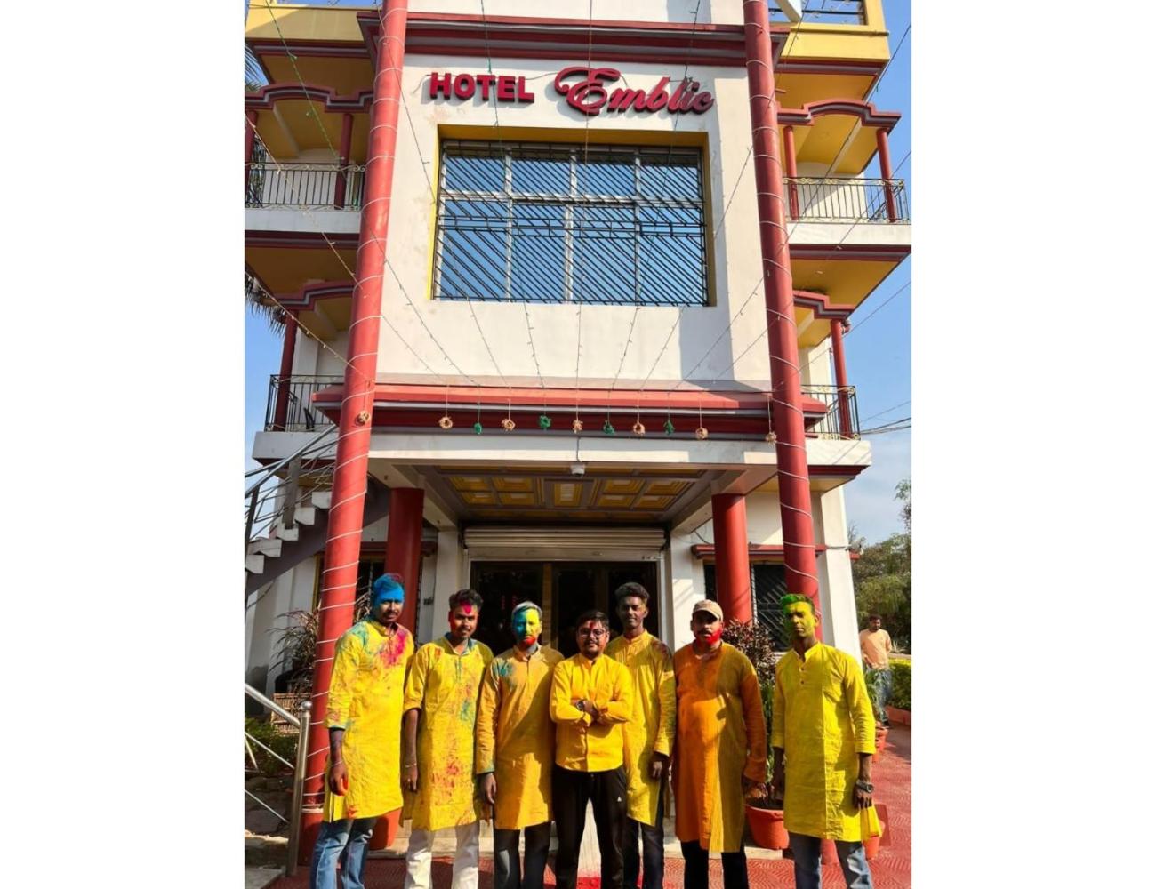 EMBLIC HOTEL & RESTAURANT, Bolpur view 5