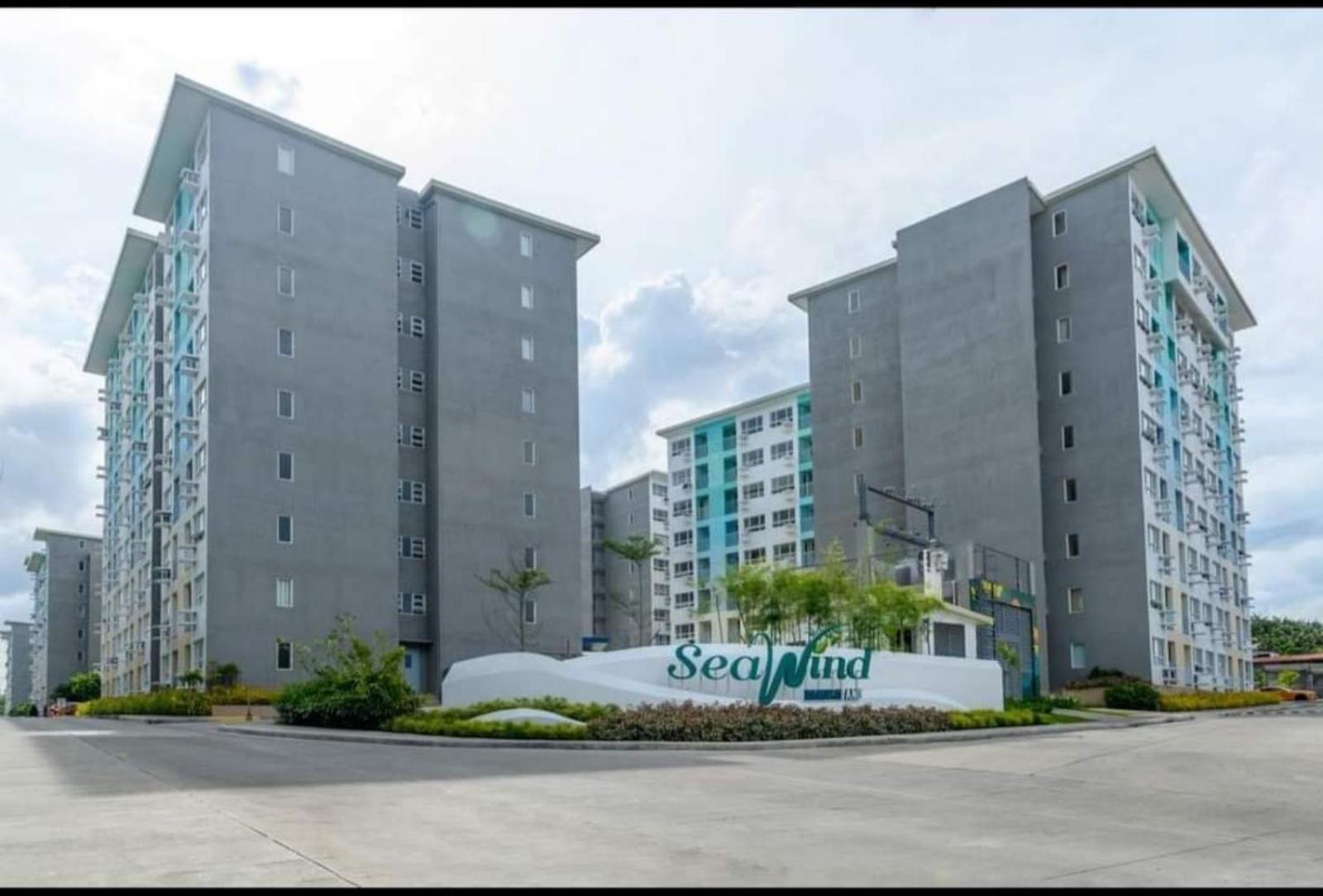 Jay's Condo - Seawind view 4