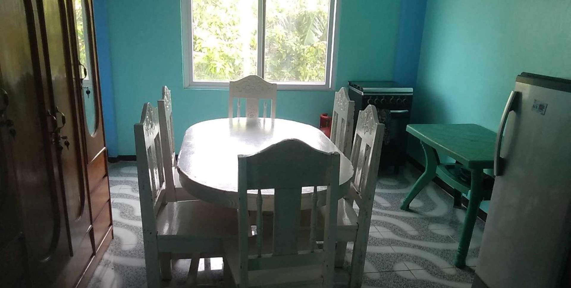 Kuya Edgar's Lodging House