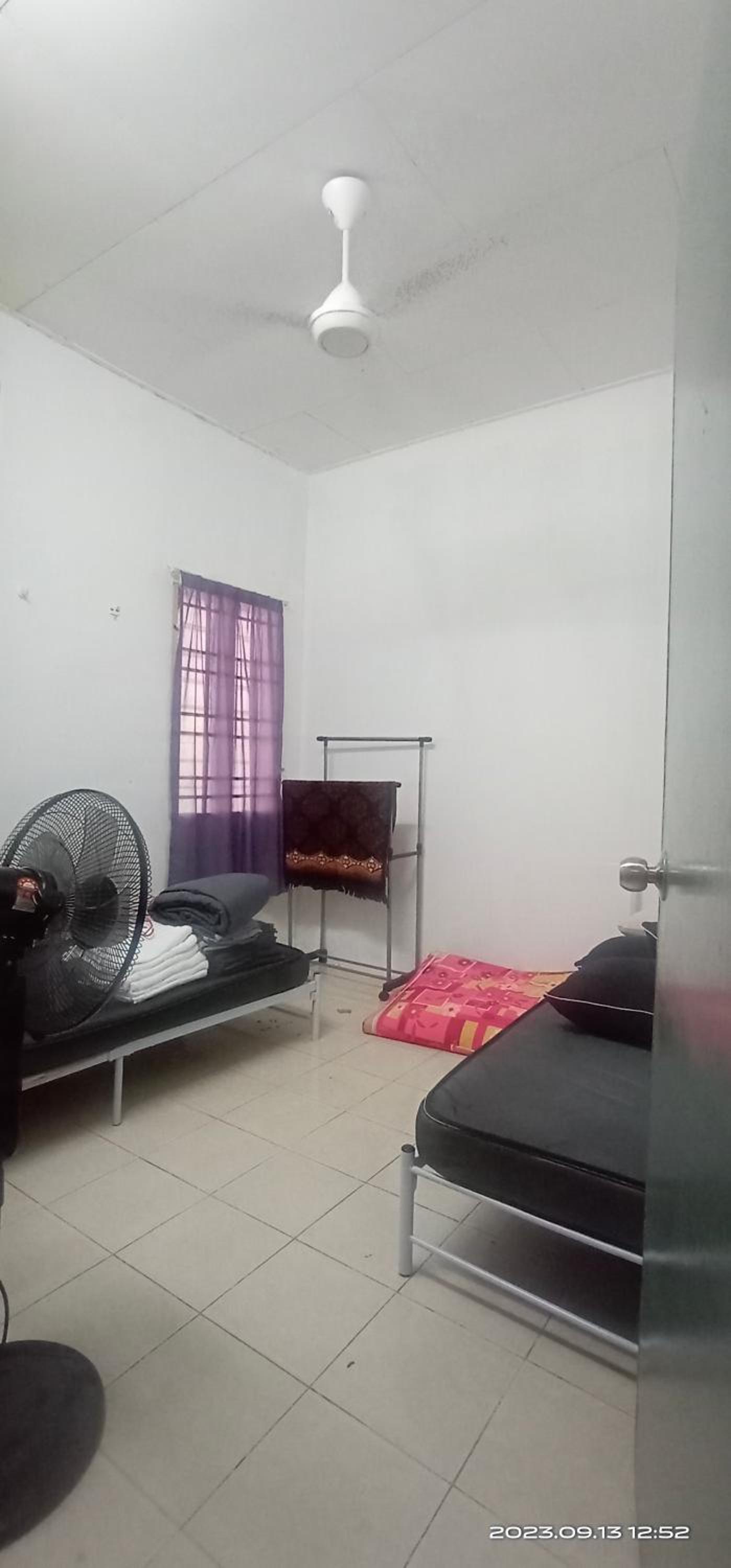 AZ HOMESTAY SENDAYAN