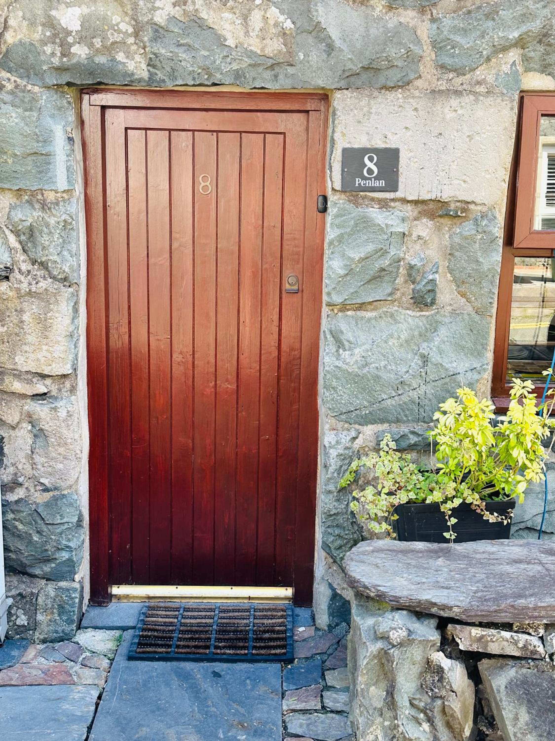 Trawsfynydd Stone Cottage
