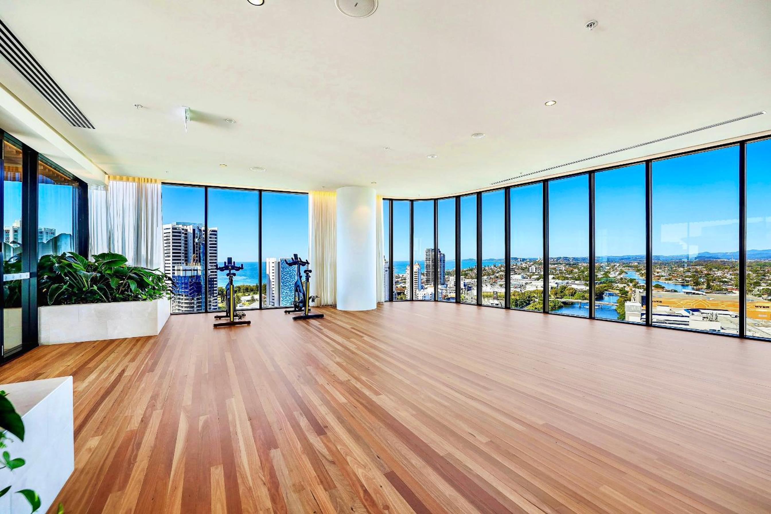 Luxury S Casino Residences Broadbeach - Holiday Paradise