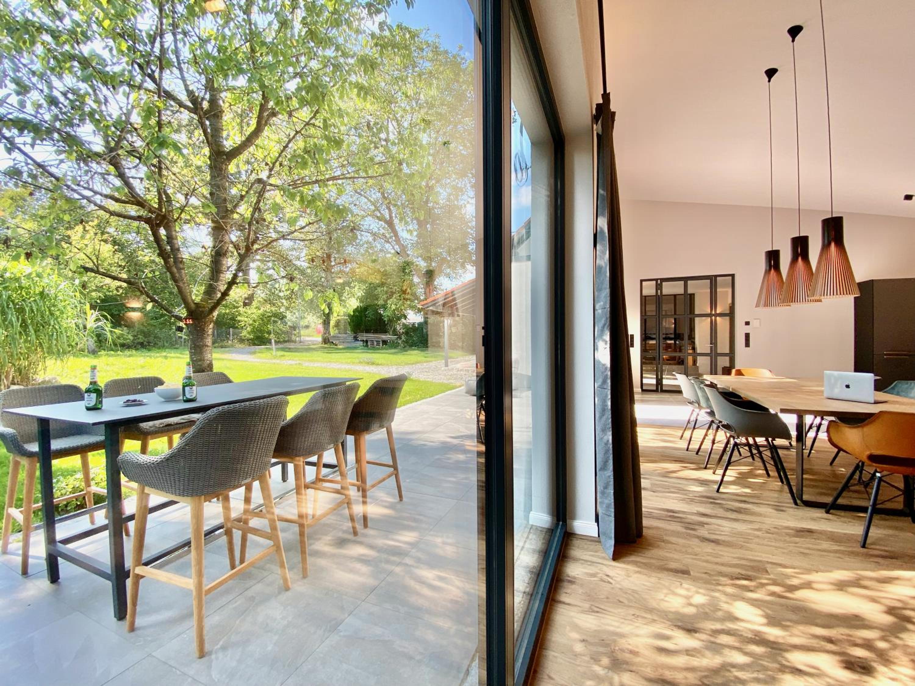 Snug Stays 4 - Design Villa mit Garten zentral, ruhig, 400m zum Ammersee