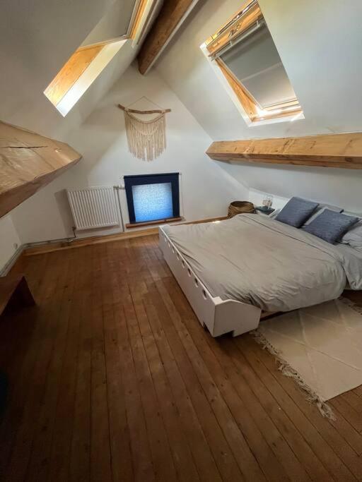 Duplex avec parking à 100m de la mer