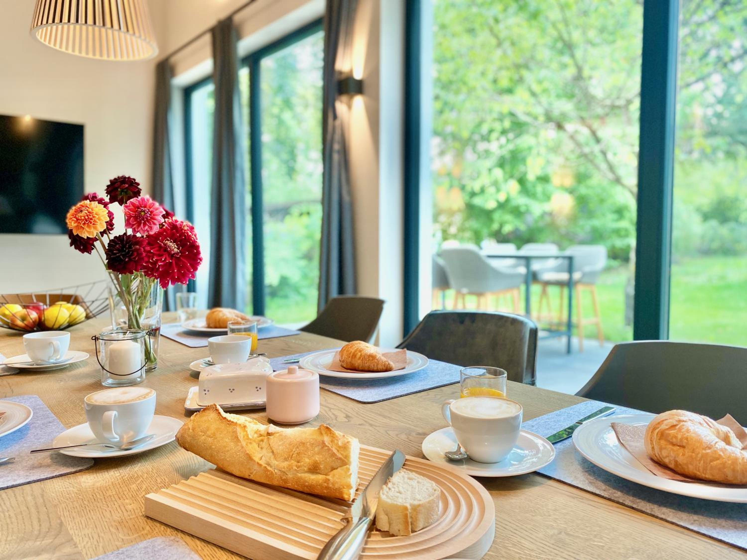 Snug Stays 4 - Design Villa mit Garten zentral, ruhig, 400m zum Ammersee