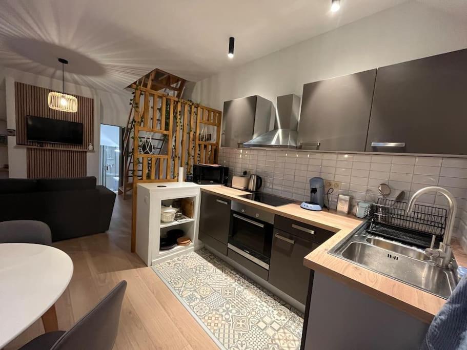 Duplex avec parking à 100m de la mer
