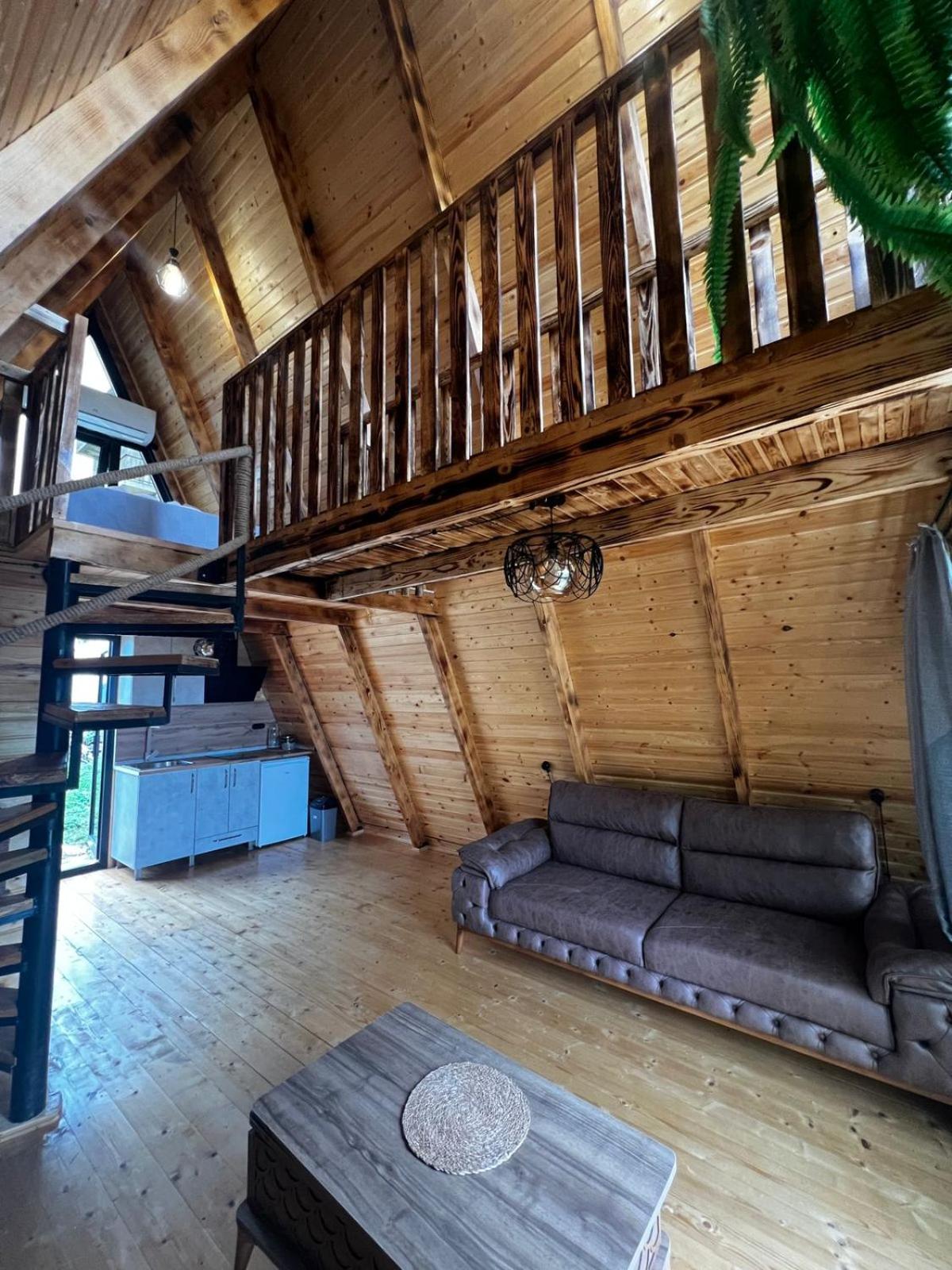 La'Familia