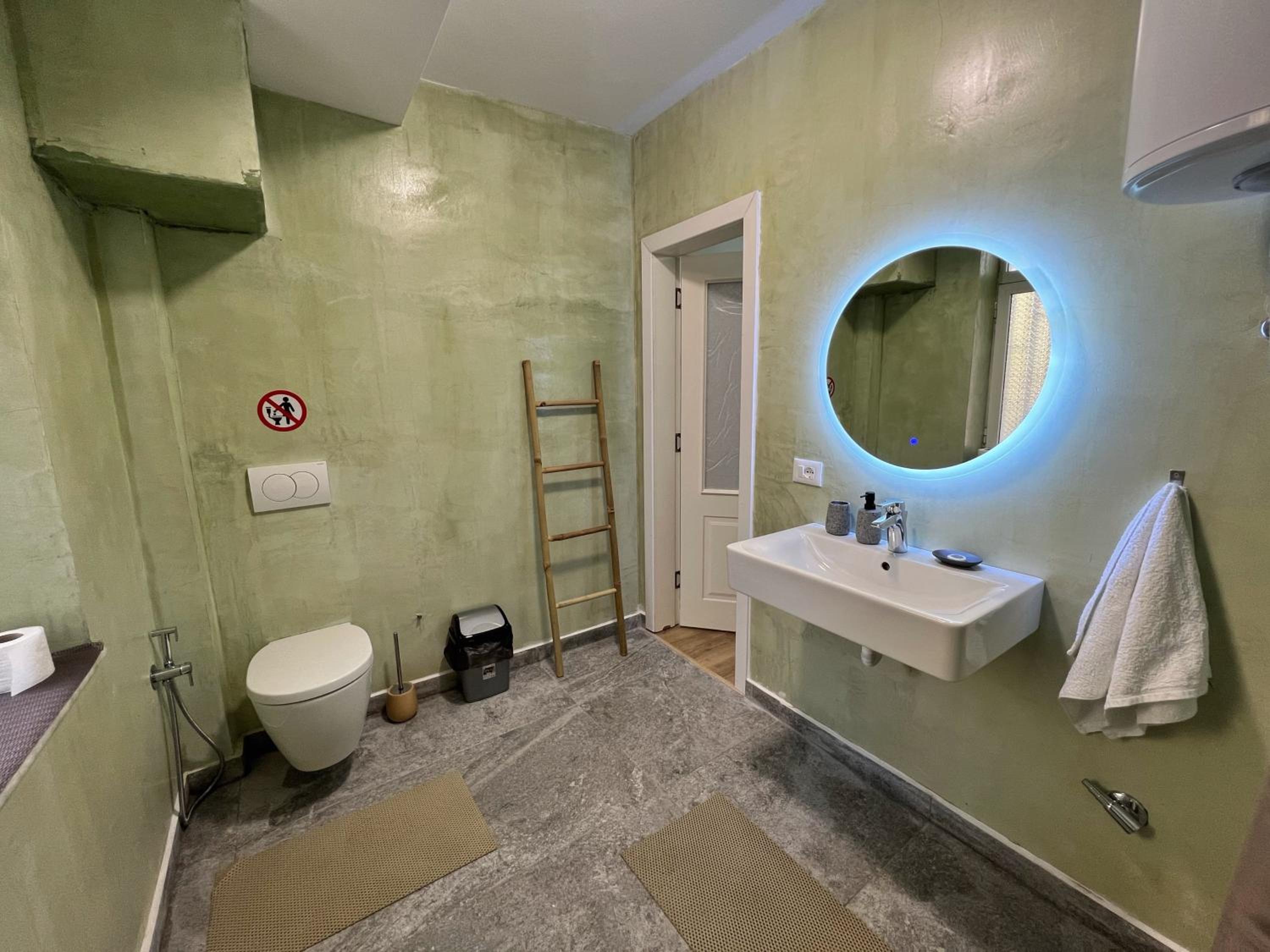 New Bazaar Cane Apartment 2