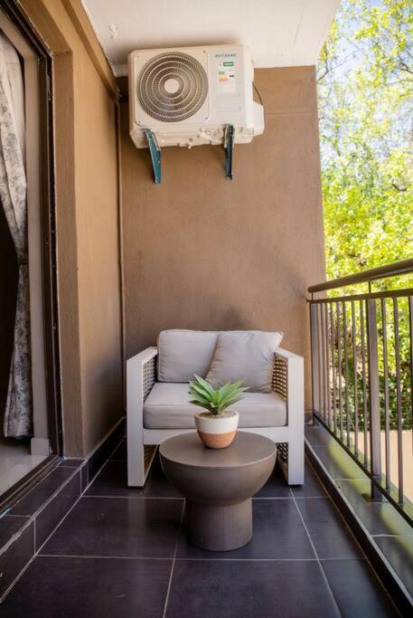 Candlewood Apartment 8