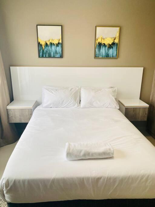 Candlewood Apartment 8