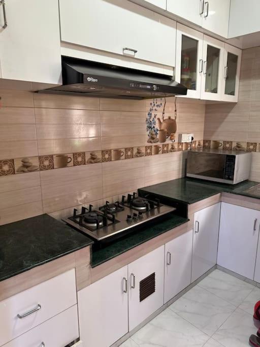 Airly, bright secured flat, Zigatola, Dhanmondi
