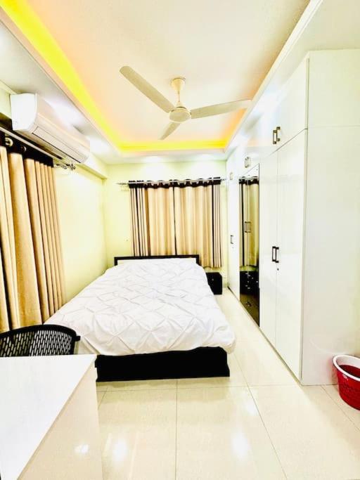 Airly, bright secured flat, Zigatola, Dhanmondi