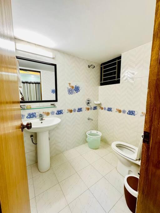 Airly, bright secured flat, Zigatola, Dhanmondi