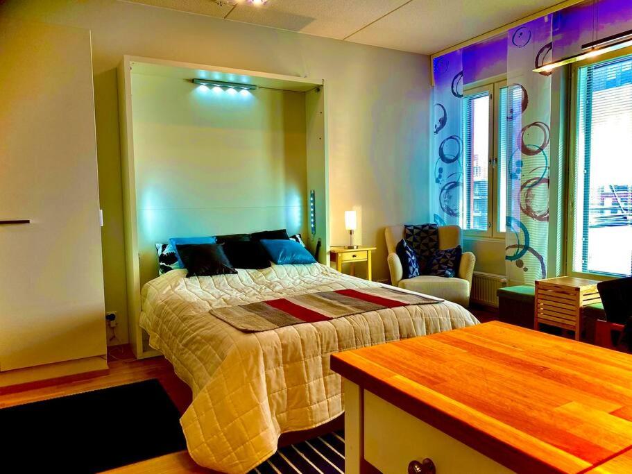To LuxStudio KARNEOLI From Helsinki Airport 6 min, to City 27min, Free Parking in Kivistö view 2
