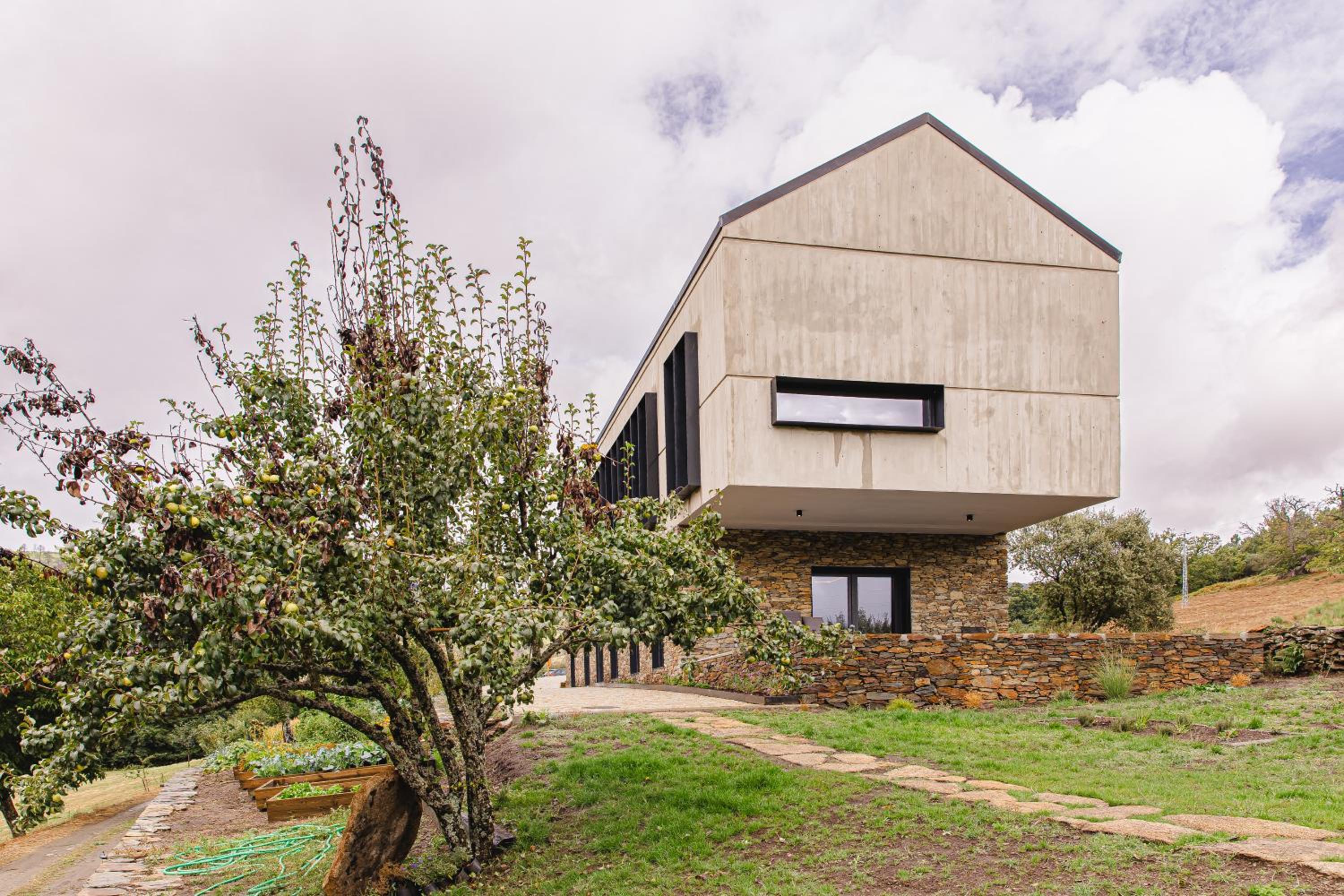 TerraSense Mountain Charm Retreat & Farm view 2