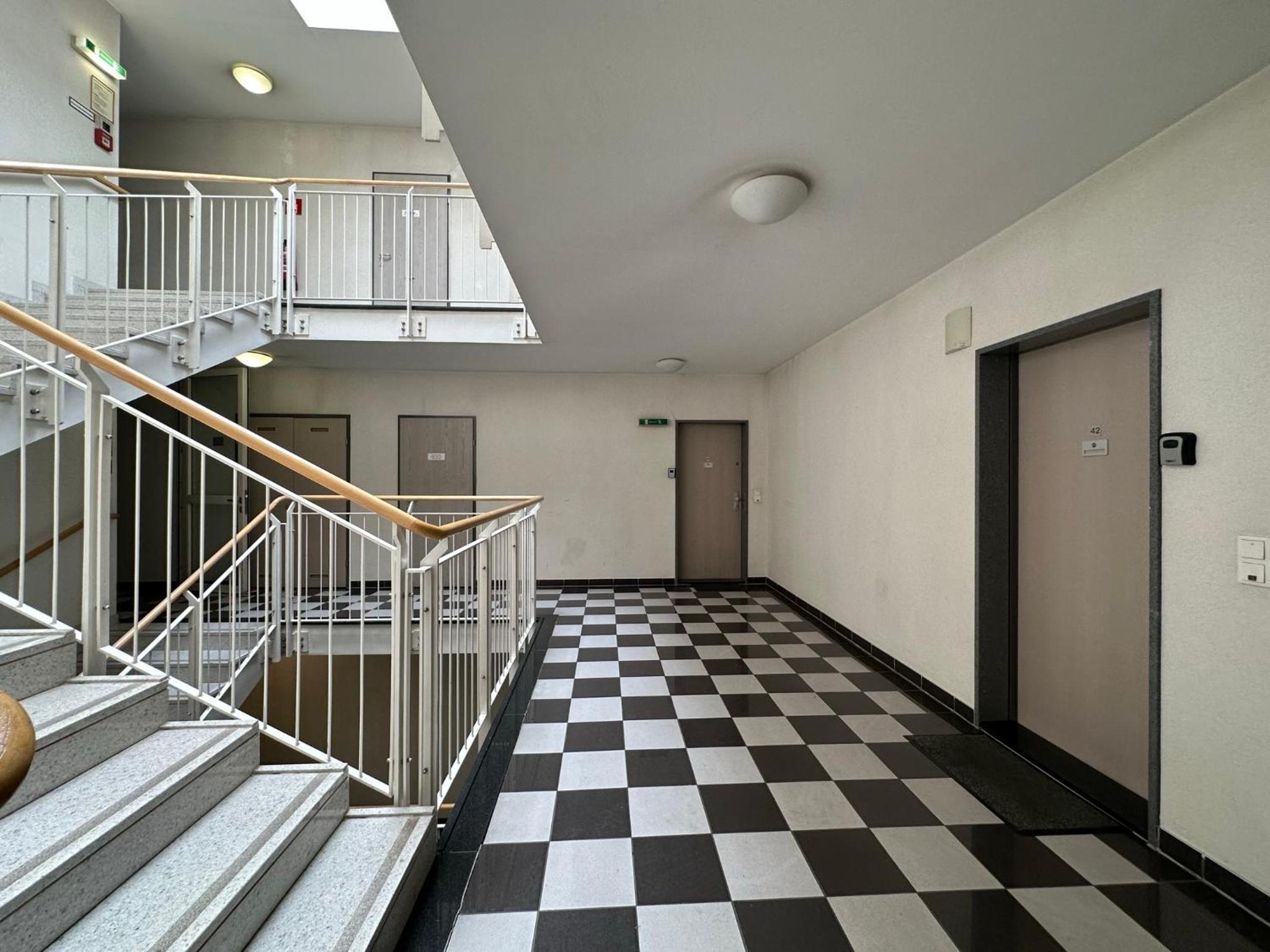 FeelHome-Prater-Ausblick-Terrasse-6 Gäste-WiFi-Smart TV