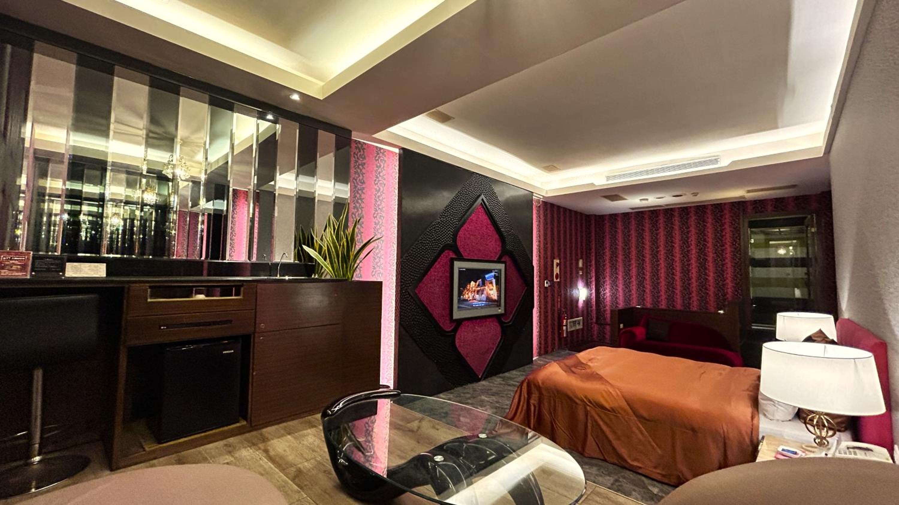 Shining Motel view 5