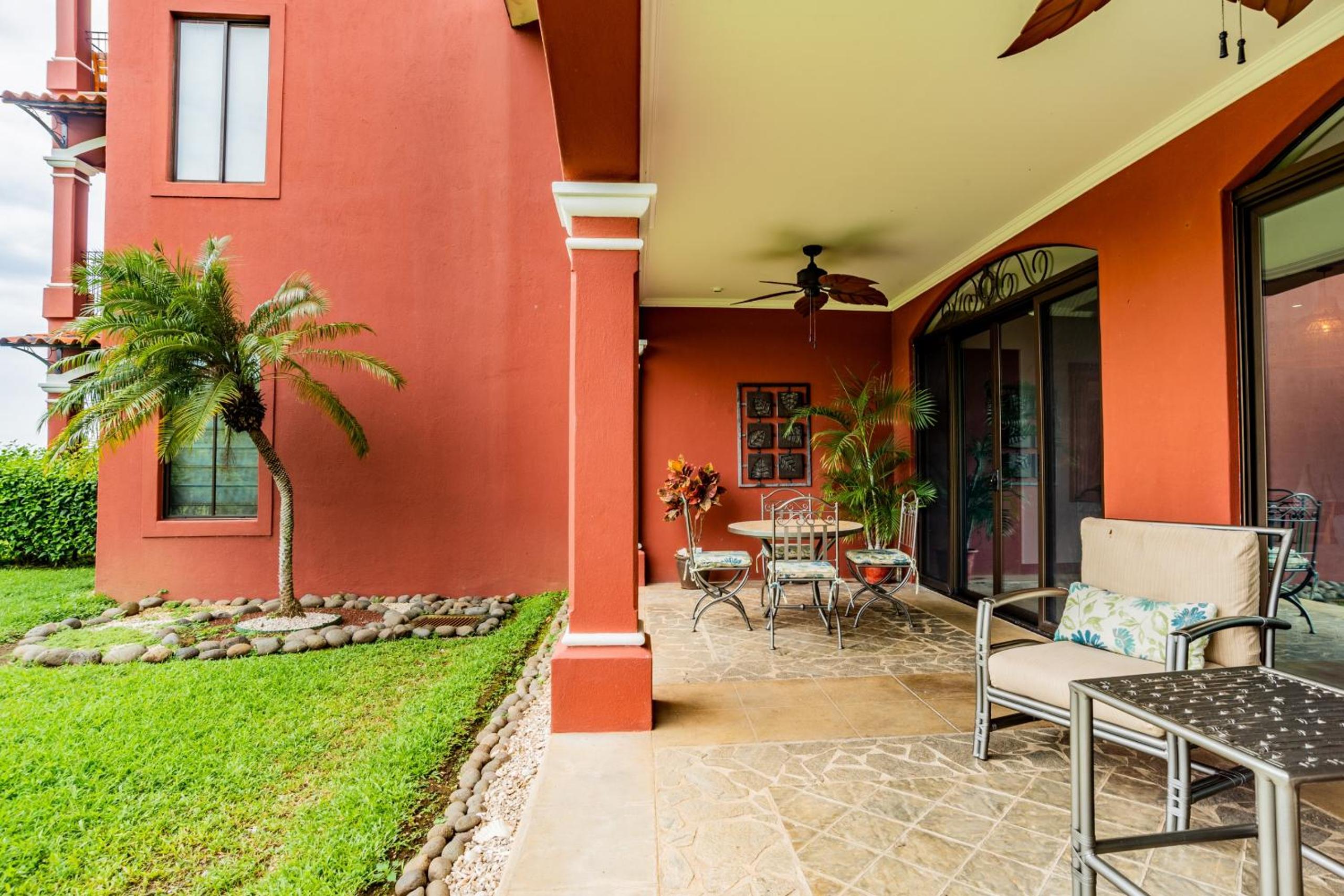 Bougainvillea 8103 Luxury Apartment - Reserva Conchal