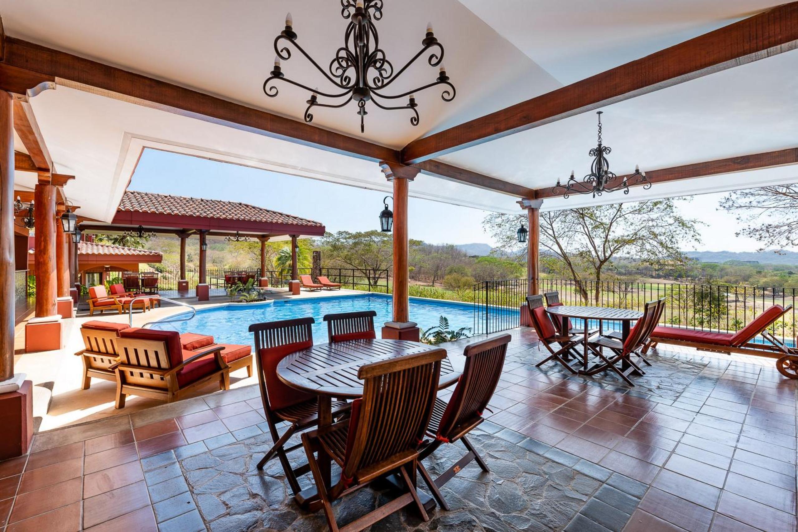 Bougainvillea 8103 Luxury Apartment - Reserva Conchal